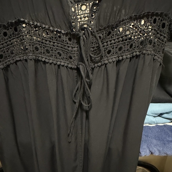 Elegant Black Swim Cover-Up - Picture 6 of 8